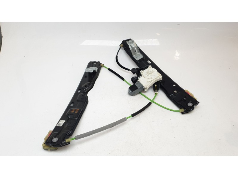 Recambio de elevalunas delantero derecho para jaguar f-pace (x761) 2.0 sd4 awd referencia OEM IAM HK8323200AE  