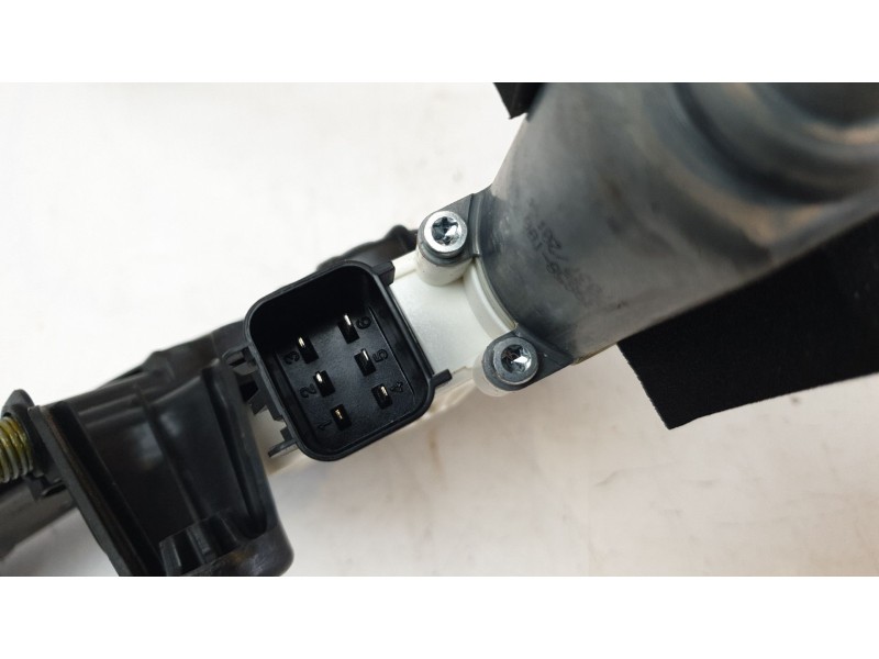 Recambio de elevalunas trasero derecho para jaguar f-pace (x761) 2.0 sd4 awd referencia OEM IAM HK8327001AB  