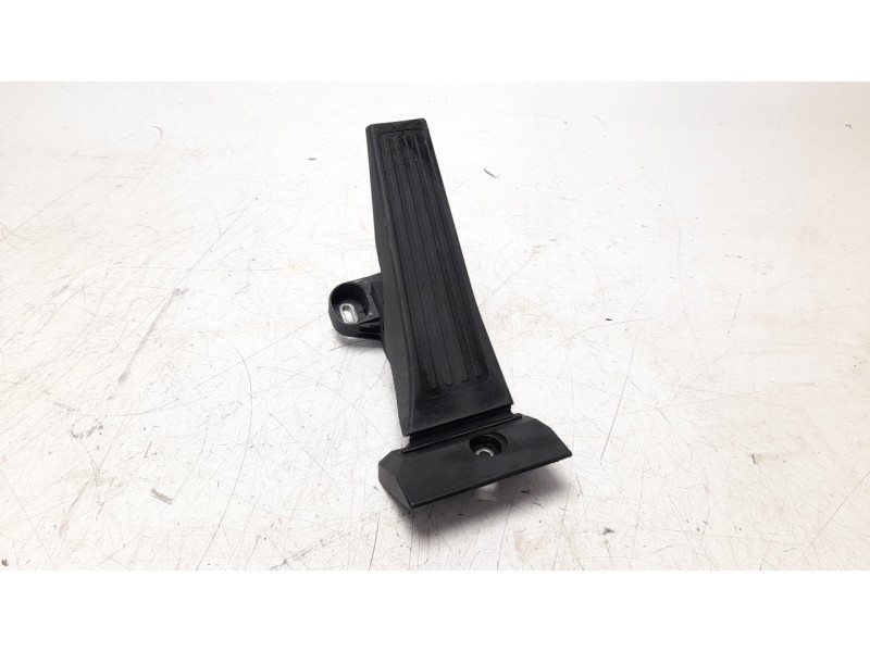 Recambio de potenciometro pedal para kia sportage (nq5) concept referencia OEM IAM 32700R5110  