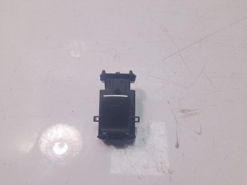 Recambio de mando elevalunas trasero izquierdo para toyota corolla station wagon (_e21_) 2.0 hybrid (mzeh12) referencia OEM IAM 