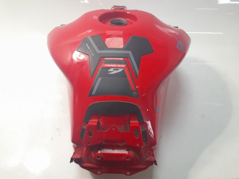 Recambio de deposito combustible para yamaha tracer 900 referencia OEM IAM B5UYK24100P0  