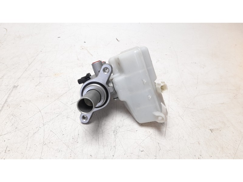 Recambio de bomba freno para jaguar f-pace (x761) 2.0 sd4 awd referencia OEM IAM 03350885651 03350885641 