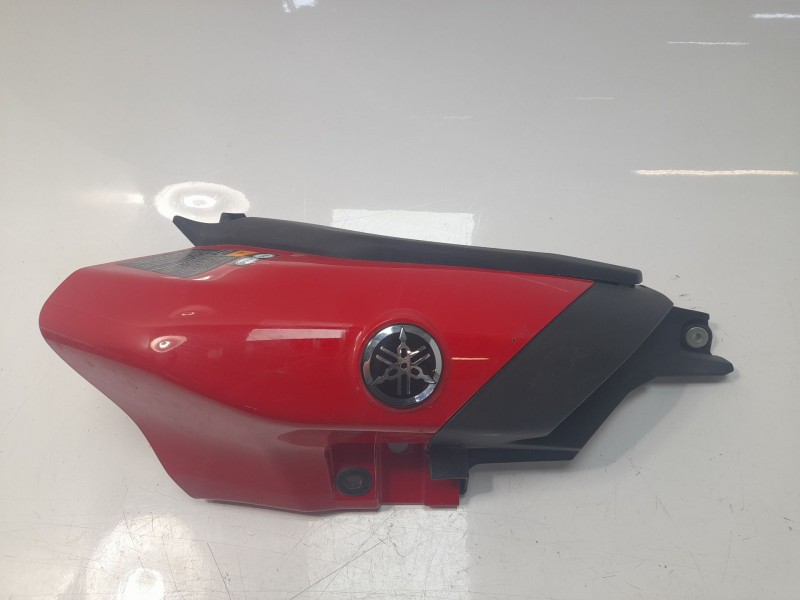 Recambio de moldura para yamaha tracer 900 referencia OEM IAM B5U2413900P0  