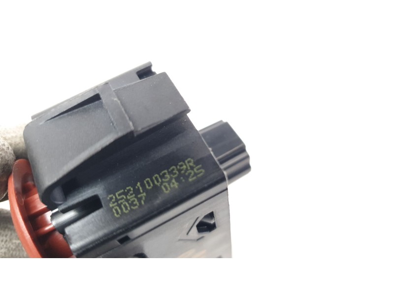 Recambio de warning para smart fortwo coupe electric drive / eq pull&bear (453.391) referencia OEM IAM 252100339R  