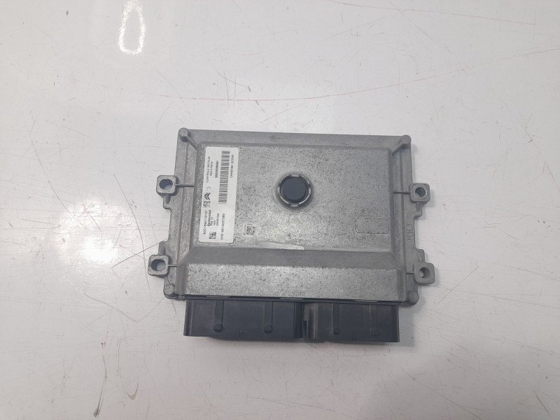 Recambio de centralita motor uce para citroën c3 1.2 12v e-thp referencia OEM IAM 9829598880 A2C1892110101 