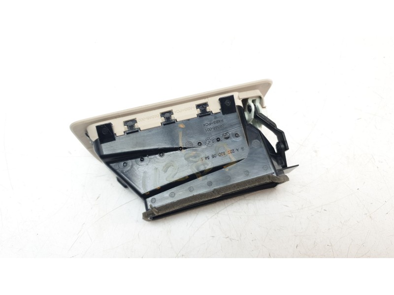 Recambio de aireador trasero izquierdo para mercedes-benz clase s (w222) lim. 3.0 cdi cat referencia OEM IAM A2228300554  