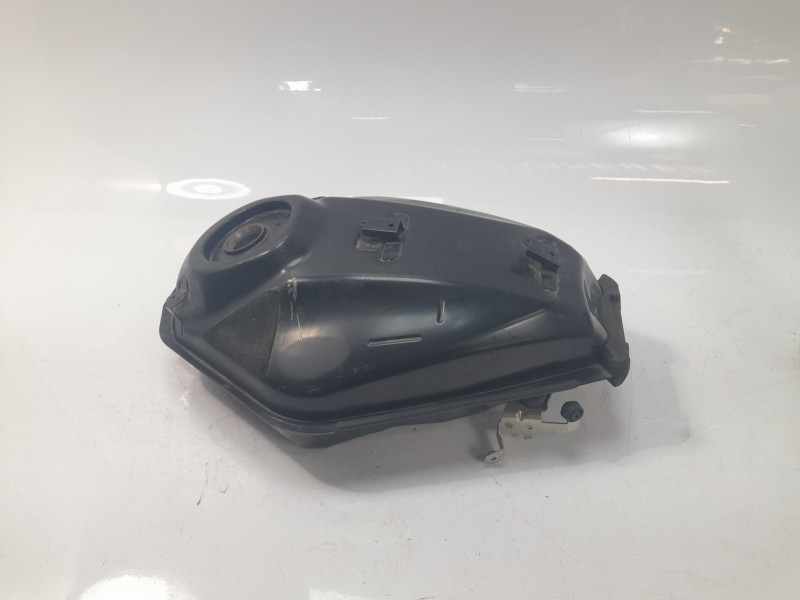 Recambio de deposito combustible para yamaha mt-07 referencia OEM IAM 1WS241100100 1WS241100100 