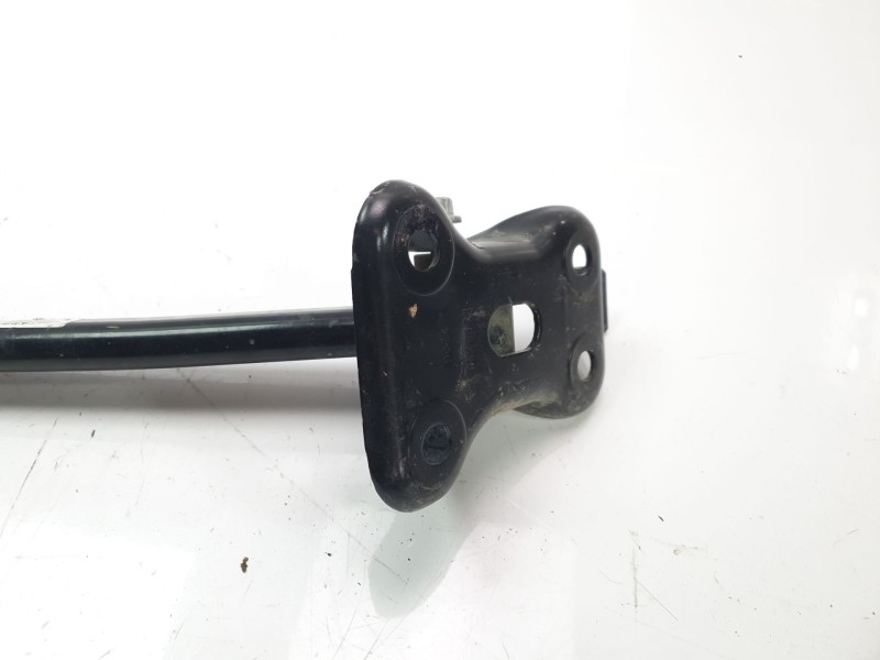 Recambio de soporte brazo suspension trasero derecho para jeep renegade limited 4x4 referencia OEM IAM TIRANTA  