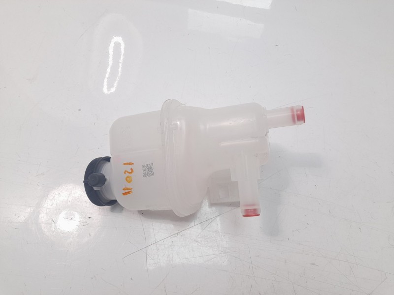 Recambio de deposito expansion para toyota corolla (e21) hybrid style referencia OEM IAM G91H002120  