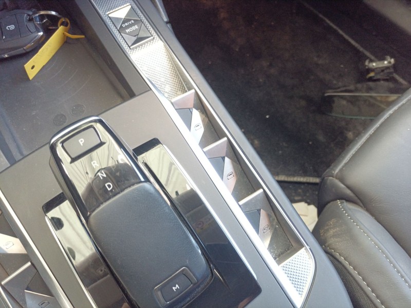 Recambio de mando elevalunas delantero izquierdo para ds ds 3 / ds 3 crossback (ur_, uc_, uj_) 1.2 puretech 130 referencia OEM I