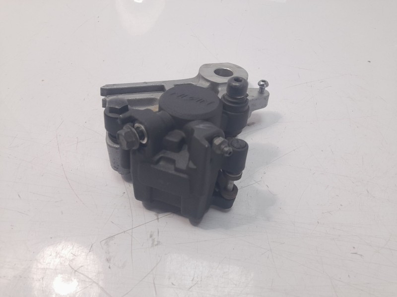 Recambio de pinza de freno trasera derecha para yamaha mt-07 referencia OEM IAM 2DR2580W00  