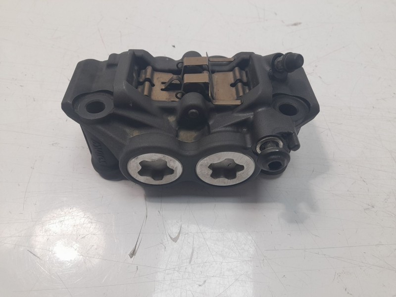 Recambio de pinza de freno delantera derecha para yamaha mt-09 (7.2013) referencia OEM IAM 2DR2580U0000  