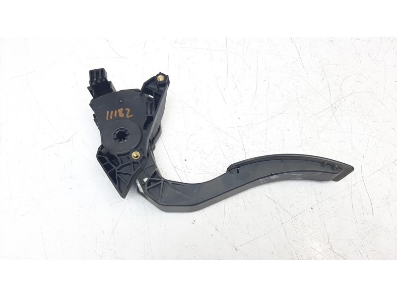 Recambio de potenciometro pedal para renault clio iv 0.9 referencia OEM IAM 180029347R 6PV00997807 