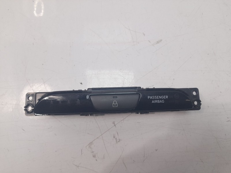 Recambio de modulo electronico para hyundai i30 (pd) 1.4 cat referencia OEM IAM 93770G4AA0  