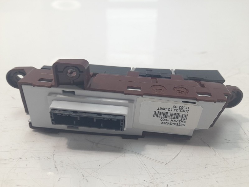 Recambio de interruptor para hyundai i30 (pd) 1.4 cat referencia OEM IAM 93350G4220  