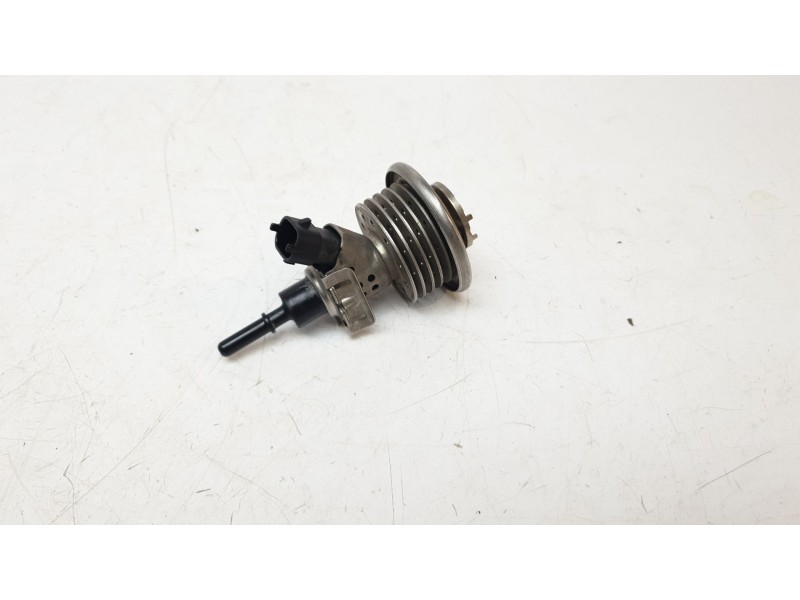 Recambio de inyector para jaguar f-pace (x761) 2.0 sd4 awd referencia OEM IAM FX23189E3AA 04440210502 