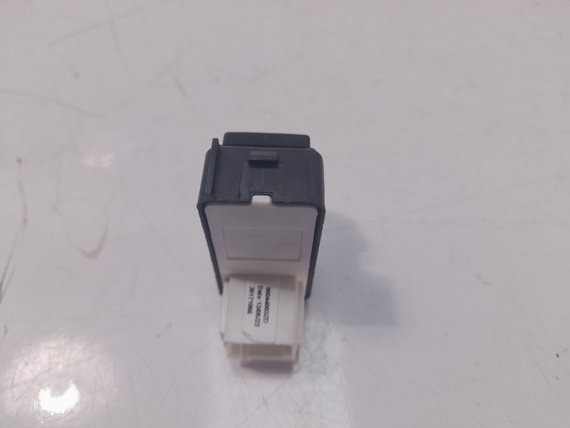 Recambio de mando elevalunas trasero izquierdo para opel corsa f (p2jo) 1.2 (68) referencia OEM IAM 98044803ZD  