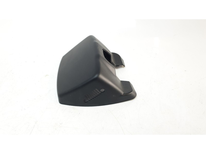 Recambio de moldura para jeep renegade limited 4x4 referencia OEM IAM 735580824  