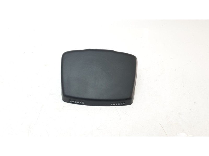 Recambio de moldura para jeep renegade limited 4x4 referencia OEM IAM 735580824  