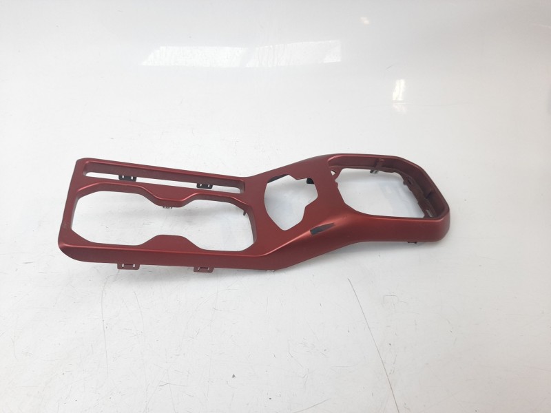 Recambio de moldura para jeep renegade limited 4x4 referencia OEM IAM 7356716300  