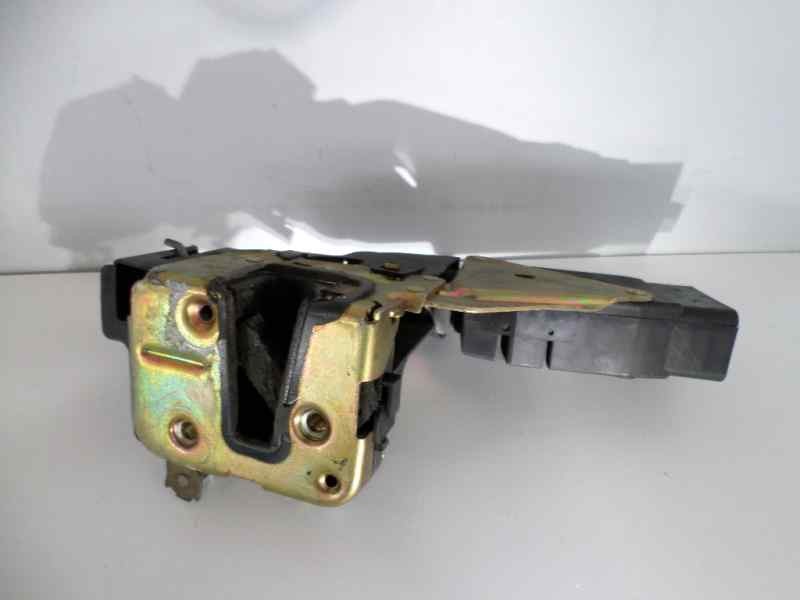 Recambio de cerradura puerta trasera izquierda para volvo s40 berlina 1.8i referencia OEM IAM   