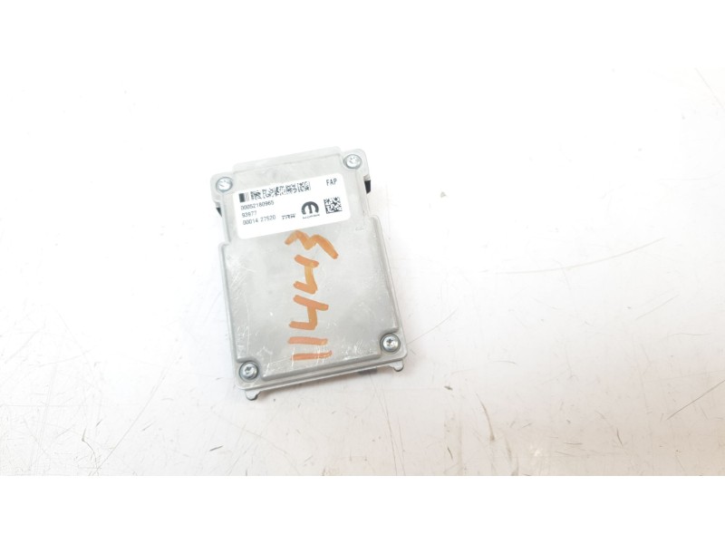 Recambio de camara vision frontal para jeep renegade limited 4x4 referencia OEM IAM 52180965  