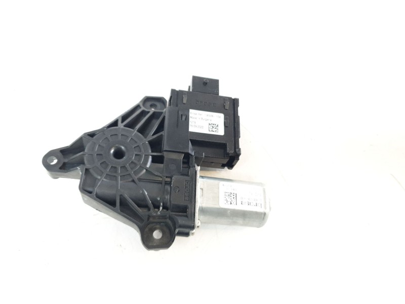 Recambio de motor elevalunas trasero izquierdo para jeep renegade limited 4x4 referencia OEM IAM C45936104  