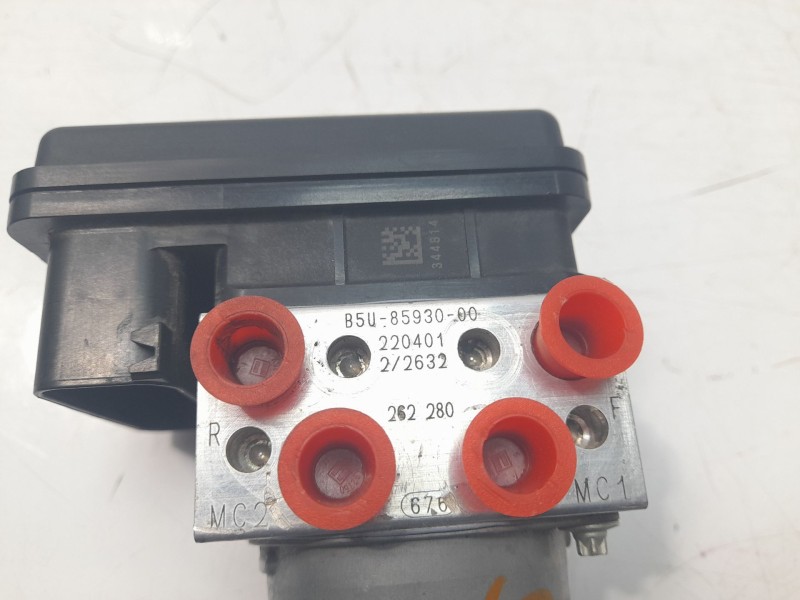 Recambio de abs para yamaha tracer 900 referencia OEM IAM B5U8593000  