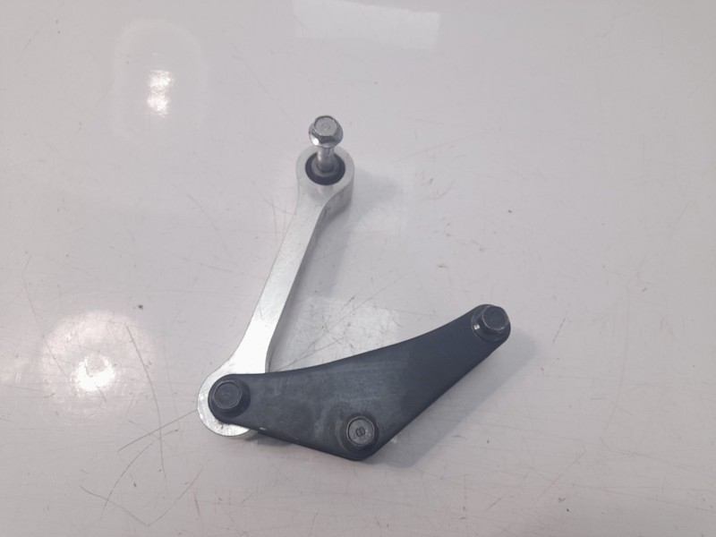 Recambio de bieleta estabilizadora trasera derecha para yamaha tracer 900 referencia OEM IAM B7N221730000  