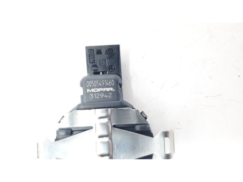 Recambio de sensor para jeep renegade limited 4x4 referencia OEM IAM 505491460  