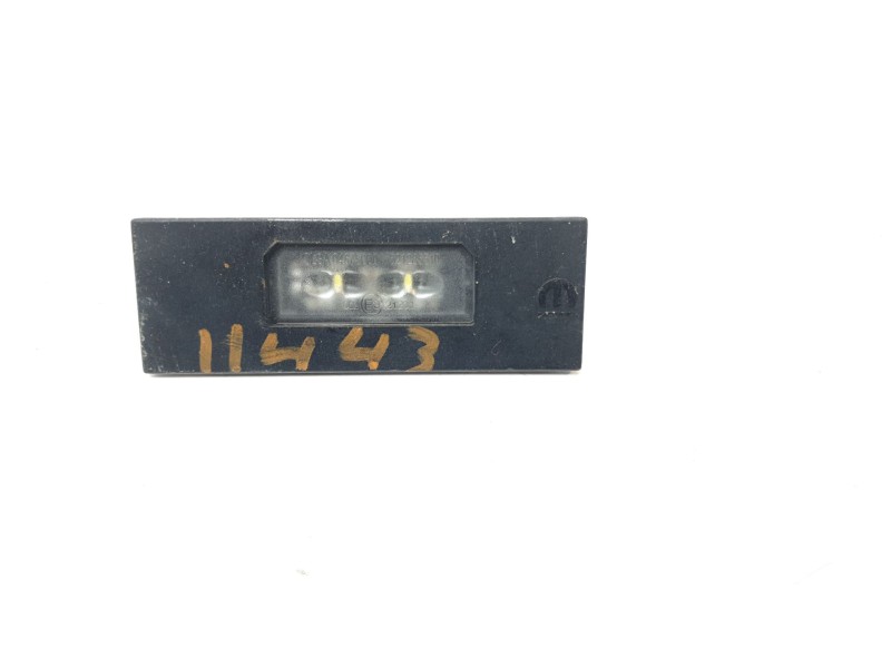 Recambio de piloto matricula para jeep renegade limited 4x4 referencia OEM IAM 521285510 04675000 