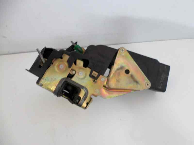 Recambio de cerradura puerta trasera izquierda para volvo s40 berlina 1.8i referencia OEM IAM   