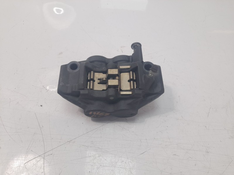 Recambio de pinza de freno delantera izquierda para yamaha tracer 900 referencia OEM IAM 1RC2580T0000  