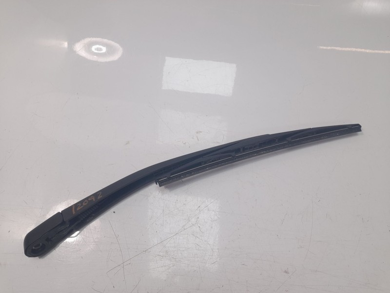 Recambio de brazo limpia trasero para mazda 2 hatchback (dl, dj) 1.5 skyactiv-g m hybrid referencia OEM IAM D09W67421  