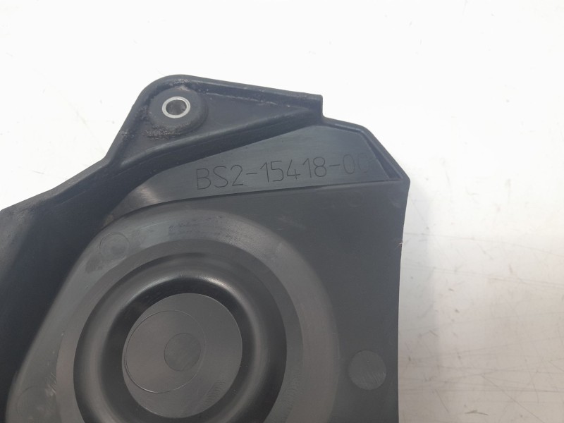 Recambio de moldura para yamaha mt-09 (7.2013) referencia OEM IAM BS21541800  