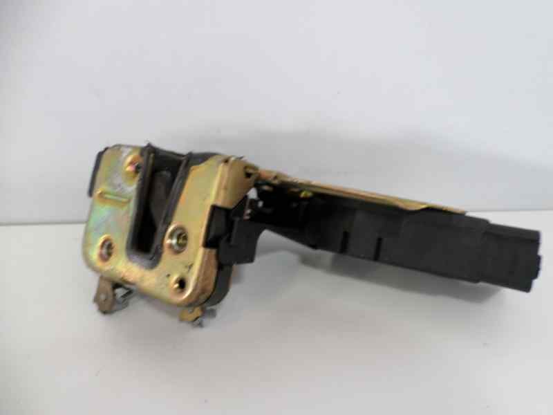Recambio de cerradura puerta trasera izquierda para volvo s40 berlina 1.8i referencia OEM IAM   