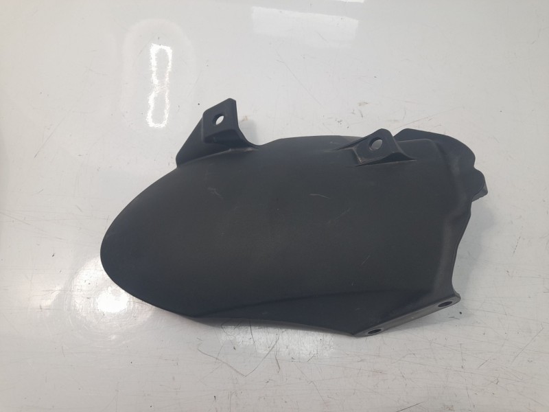 Recambio de guardabarros trasero para honda pcx 125 referencia OEM IAM 80103K1ZJ100  