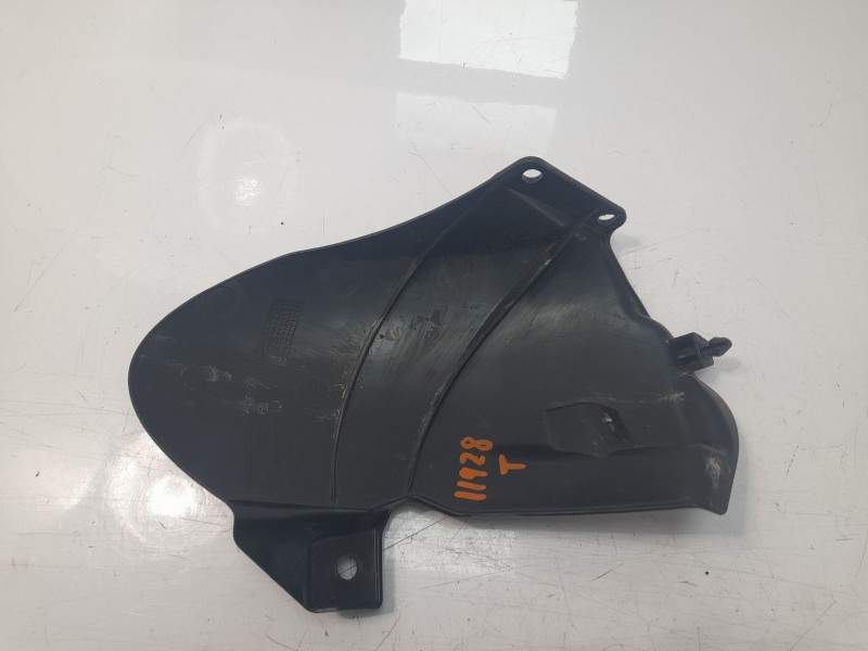 Recambio de guardabarros trasero para honda pcx 125 referencia OEM IAM 80103K1ZJ100  