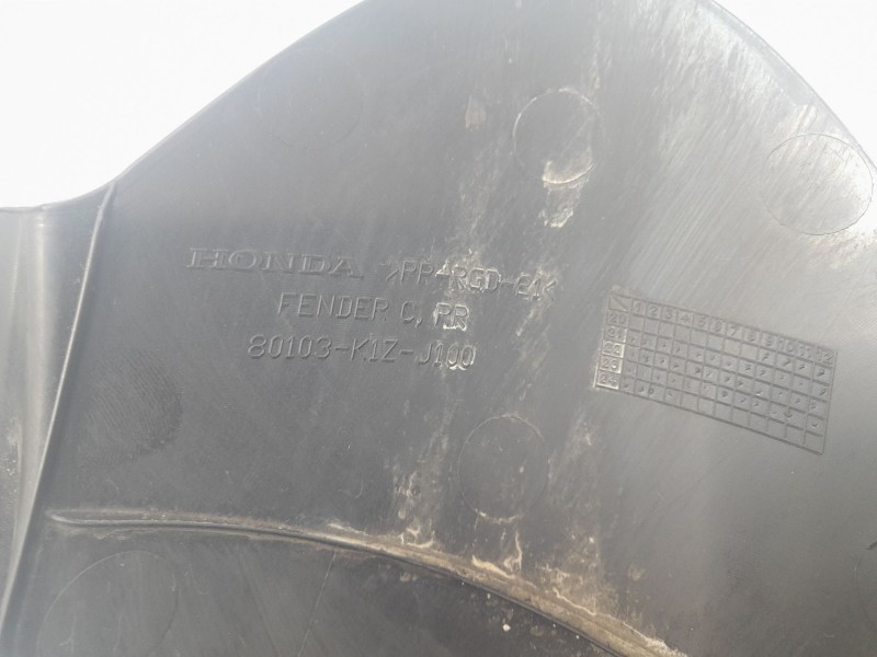 Recambio de guardabarros trasero para honda pcx 125 referencia OEM IAM 80103K1ZJ100  