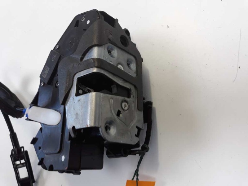 Recambio de cerradura puerta delantera derecha para ford fiesta (cb1) trend referencia OEM IAM 8A6AA21812BC  