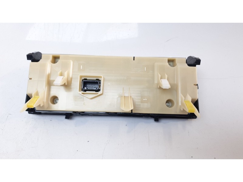 Recambio de mando climatizador para lexus xe2 is300h referencia OEM IAM 5590053540  