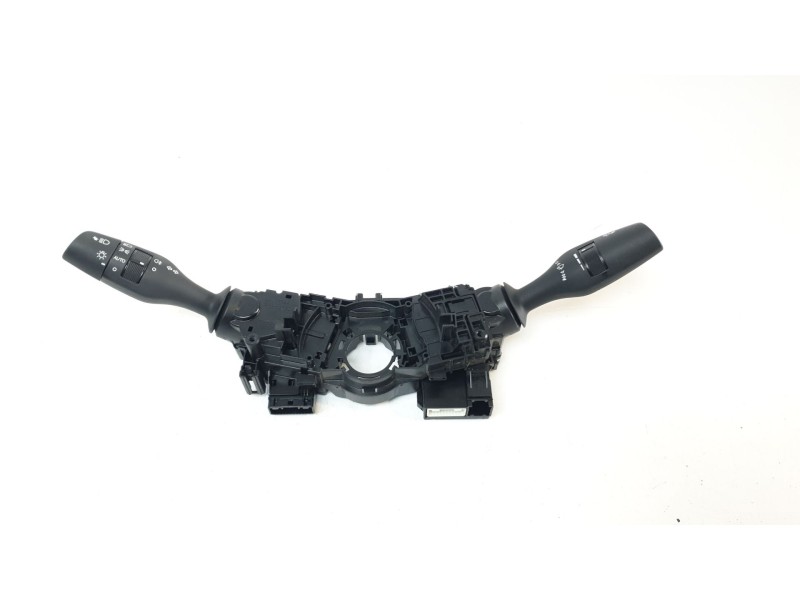 Recambio de mando multifuncion para lexus xe2 is300h referencia OEM IAM 17F744 17F774 