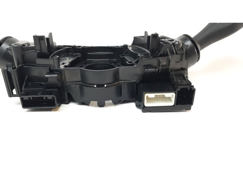 Recambio de mando multifuncion para lexus xe2 is300h referencia OEM IAM 17F744 17F774 