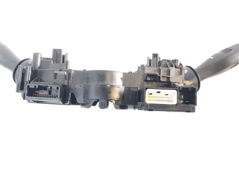 Recambio de mando multifuncion para lexus xe2 is300h referencia OEM IAM 17F744 17F774 