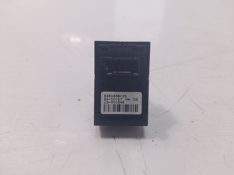 Recambio de mando elevalunas trasero izquierdo para bmw 3 (f30, f80) 330 e referencia OEM IAM 61319208106  