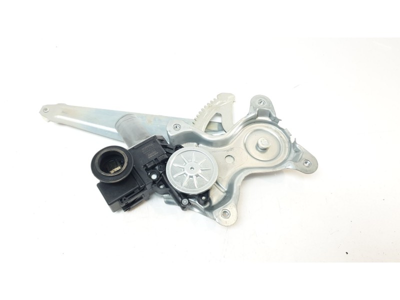 Recambio de elevalunas trasero izquierdo para lexus xe2 is300h referencia OEM IAM 6980433050  