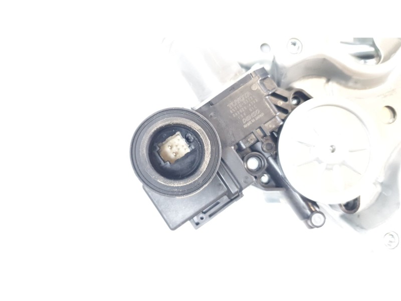 Recambio de elevalunas trasero izquierdo para lexus xe2 is300h referencia OEM IAM 6980433050  