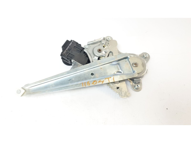 Recambio de elevalunas trasero izquierdo para lexus xe2 is300h referencia OEM IAM 6980433050  