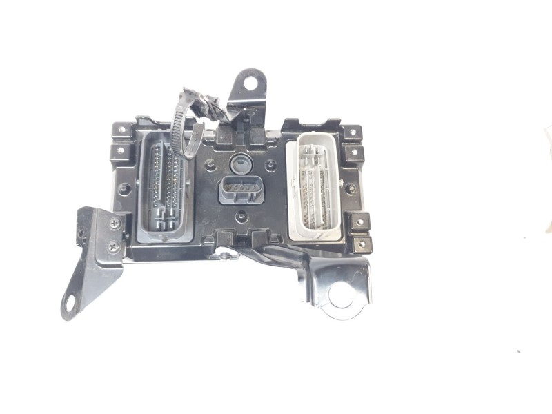 Recambio de modulo electronico para lexus xe2 is300h referencia OEM IAM 8954053480 795003220 