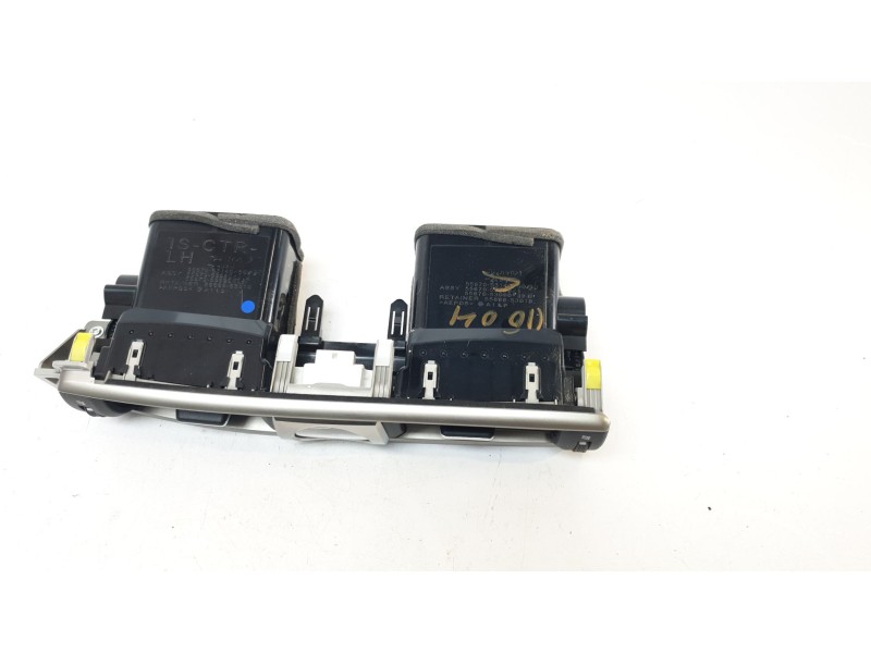 Recambio de aireador central para lexus xe2 is300h referencia OEM IAM 5567053140 5567053080 